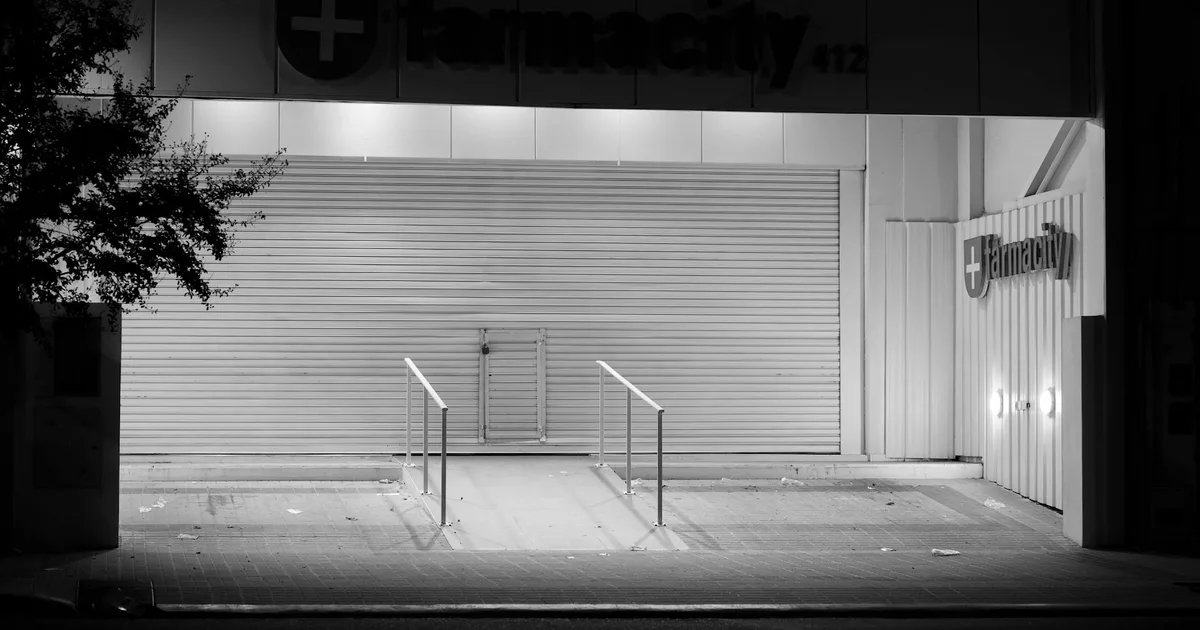 Durée de vie d’un rideau métallique à Nantes : Ce qui impacte en 2026